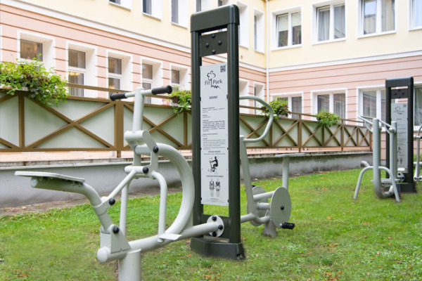 Ogólnodostępna siłownia zewnętrzna